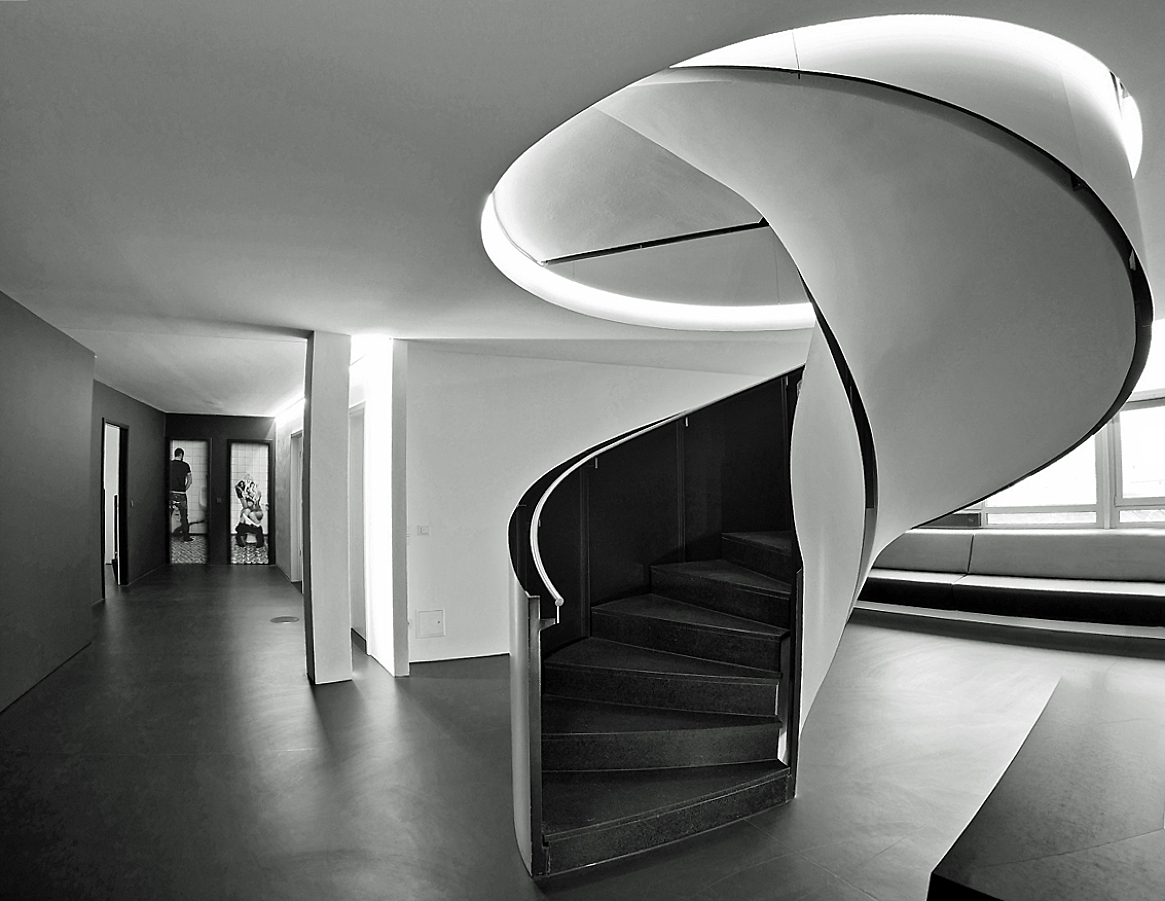 Wendeltreppe 2 · © Rainer Elpel
