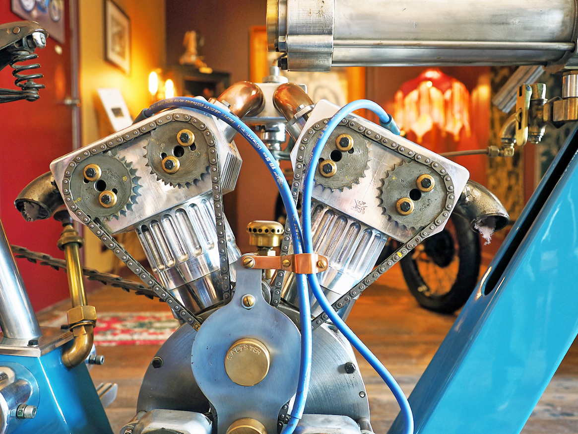 Motor Art · © Rainer Elpel