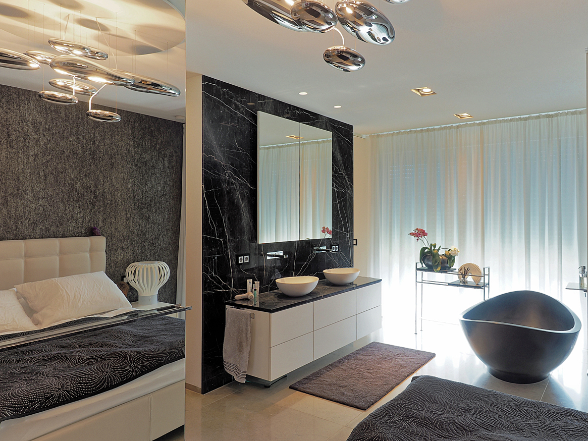 Bad 2 · © Rainer Elpel