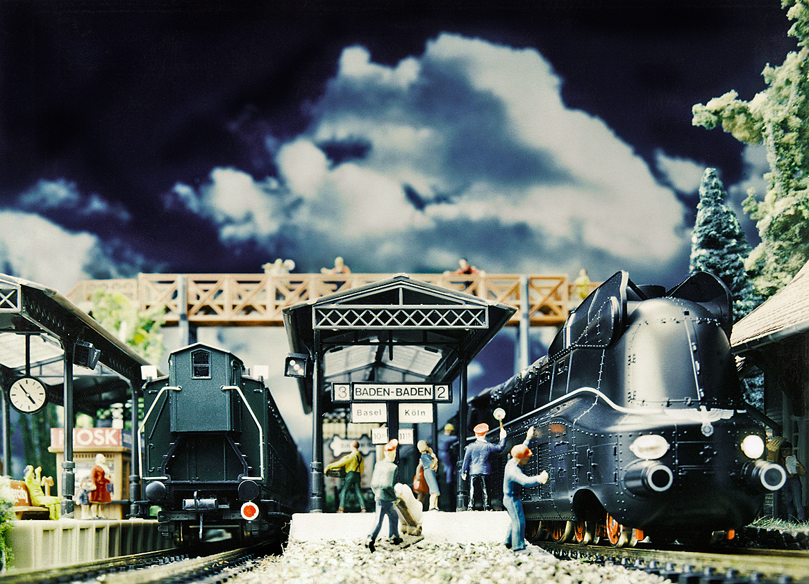 Bahnhof · © Rainer Elpel