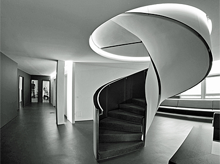 Wendeltreppe 2 · © Rainer Elpel