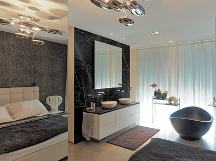 Bad 2 · © Rainer Elpel