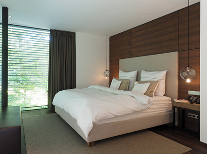 Schlafen 4 · © Rainer Elpel